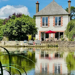 Le Moulin De Bury, Au Bord De La Riviere A 13 Kms Au Sud De Rennes Chavagne